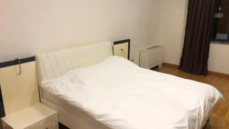 Kirayə verilir 4 otaqlı Mənzil Yeni tikili 240 m² 28 May m. - şəkil 10