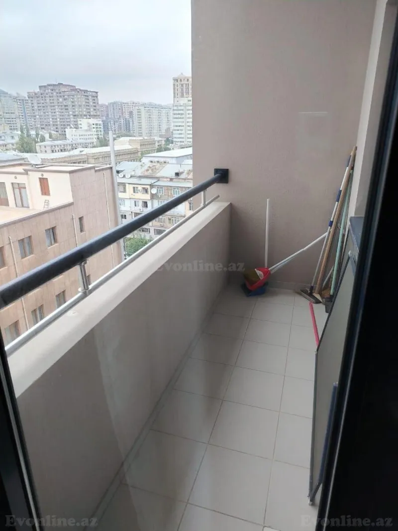 Kirayə verilir 4 otaqlı Mənzil Yeni tikili 240 m² 28 May m. - şəkil 21