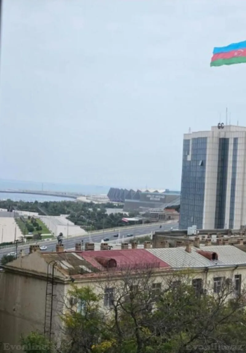 Satılır 2 otaqlı Mənzil Yeni tikili 100 m² Səbail r. - şəkil 5