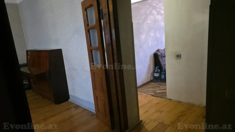 Gəncəda 3 otaqlı mənzil kirayə verilir