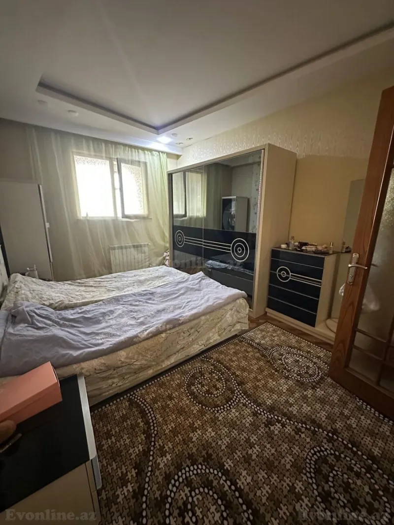 Kirayə verilir 3 otaqlı Mənzil Köhnə tikili 110 m² Nəriman Nərimanov m.