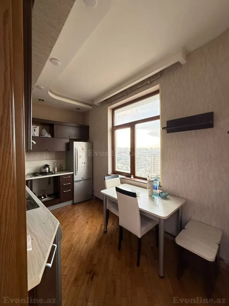 Kirayə verilir 3 otaqlı Mənzil Köhnə tikili 110 m² Nəriman Nərimanov m. - şəkil 3