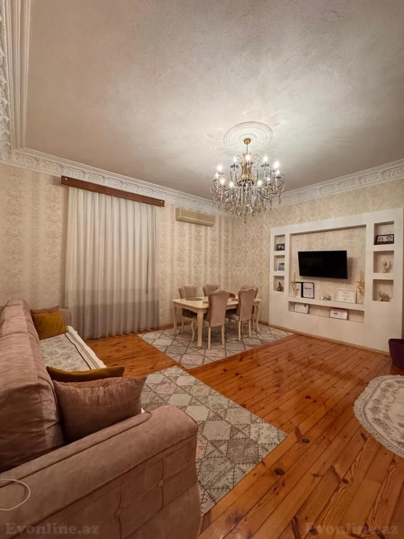 Satılır 3 otaqlı Mənzil Köhnə tikili 100 m² Nəriman Nərimanov m.