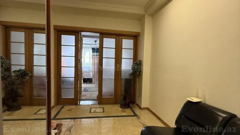 Satılır 3 otaqlı Mənzil Yeni tikili 150 m² 28 May m. - şəkil 14