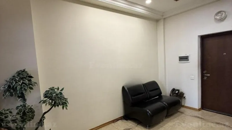 Satılır 3 otaqlı Mənzil Yeni tikili 150 m² 28 May m. - şəkil 20