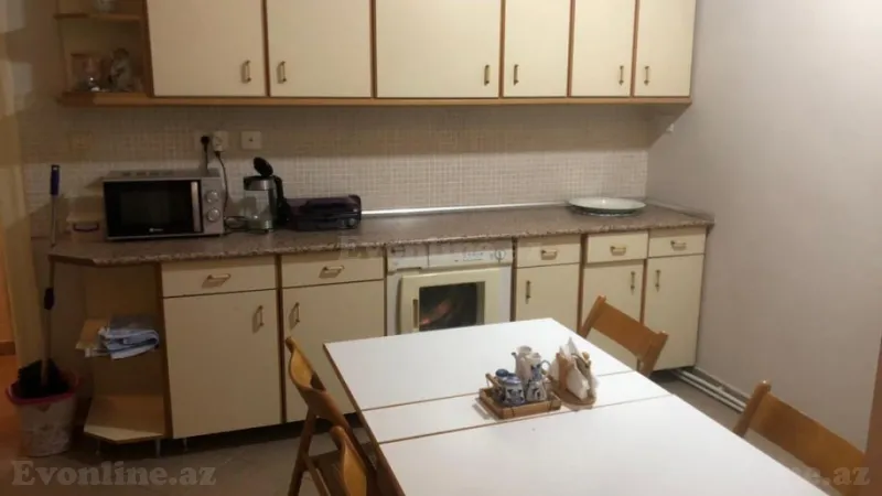 Kirayə verilir 4 otaqlı Mənzil Köhnə tikili 110 m² 28 May m. - şəkil 7