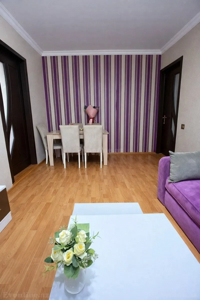 Satılır 3 otaqlı Mənzil Köhnə tikili 55 m² Neftçilər m. - şəkil 2