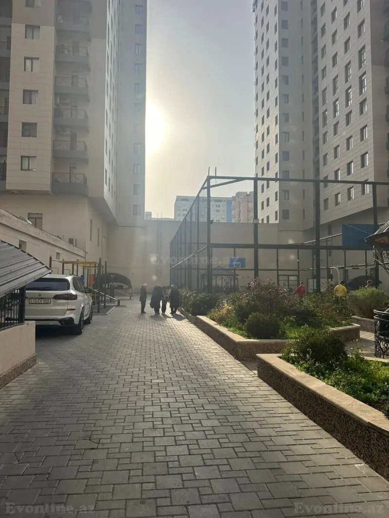 Satılır 4 otaqlı Mənzil Yeni tikili 193 m² Nəsimi r. - şəkil 3