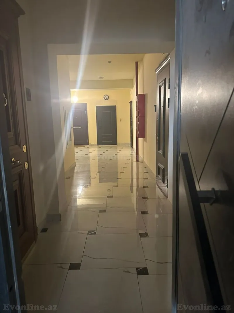 Satılır 4 otaqlı Mənzil Yeni tikili 193 m² Nəsimi r. - şəkil 6