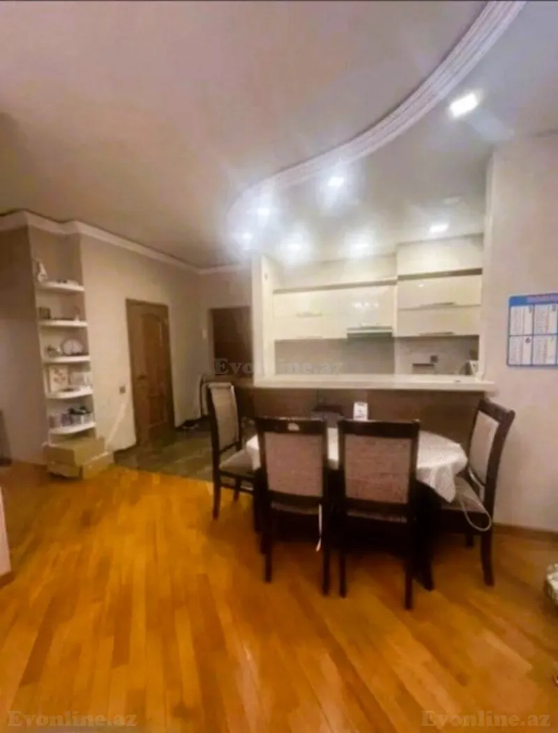 Satılır 3 otaqlı Mənzil Yeni tikili 90 m² 8 Noyabr m. - şəkil 3