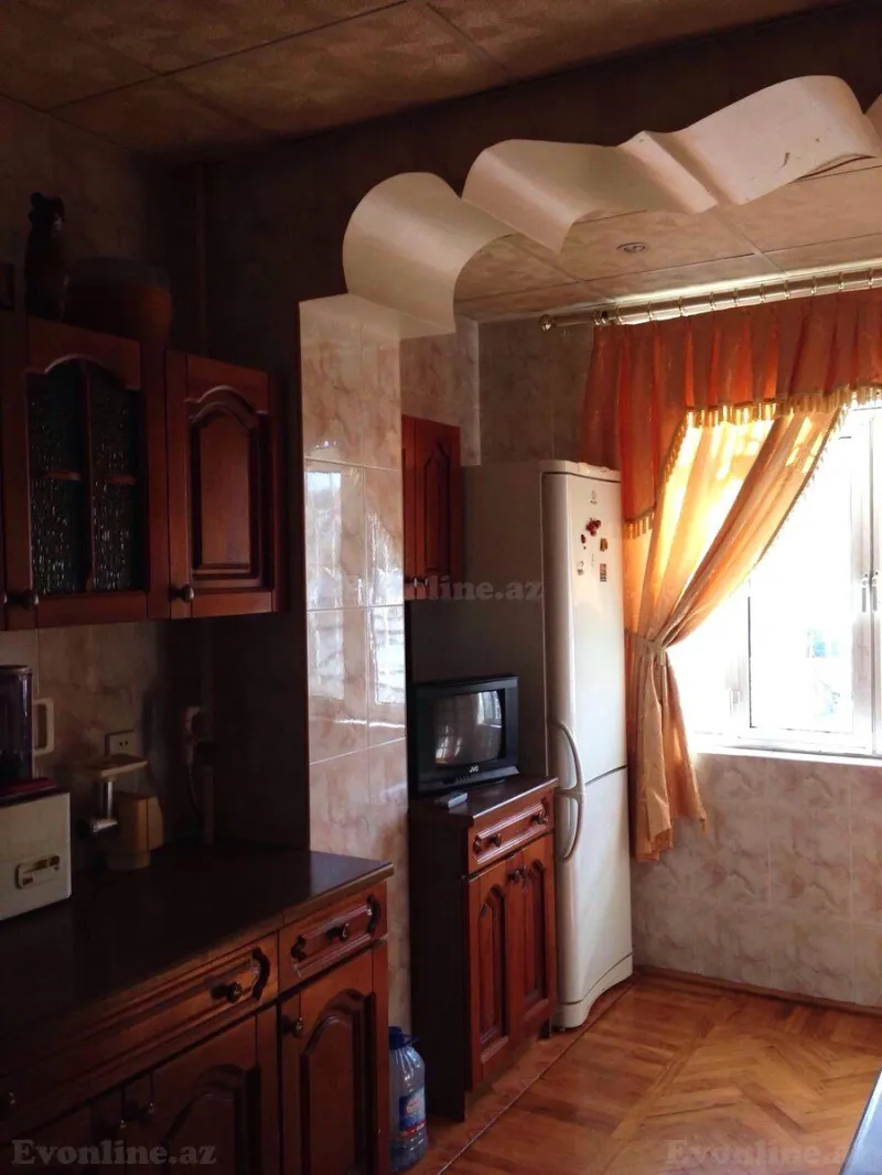 Satılır 3 otaqlı Mənzil Köhnə tikili 100 m² 28 May m. - şəkil 10