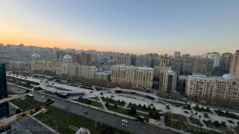 Satılır 3 otaqlı Mənzil Köhnə tikili 155 m² Nizami m. - şəkil 9