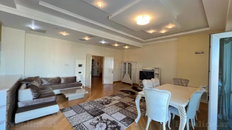 Kirayə verilir 3 otaqlı Mənzil Yeni tikili 140 m² İçərişəhər m. - şəkil 6