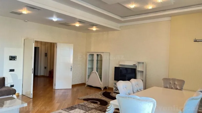 Kirayə verilir 3 otaqlı Mənzil Yeni tikili 140 m² İçərişəhər m. - şəkil 8