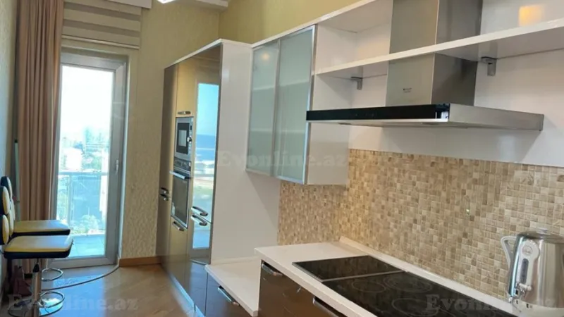 Kirayə verilir 3 otaqlı Mənzil Yeni tikili 140 m² İçərişəhər m. - şəkil 9