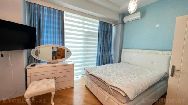Kirayə verilir 3 otaqlı Mənzil Yeni tikili 140 m² İçərişəhər m. - şəkil 12