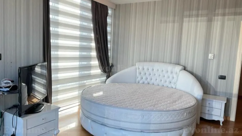 Kirayə verilir 3 otaqlı Mənzil Yeni tikili 140 m² İçərişəhər m. - şəkil 18