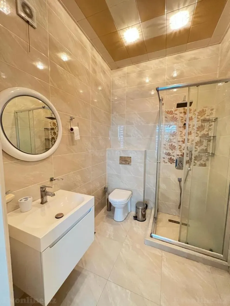 Kirayə verilir 3 otaqlı Mənzil Yeni tikili 140 m² İçərişəhər m. - şəkil 21