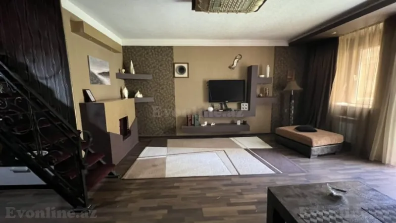 Kirayə verilir 3 otaqlı Mənzil Köhnə tikili 110 m² İçərişəhər m.