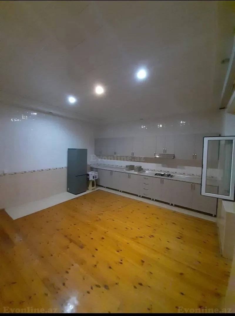 Kirayə verilir 2 otaqlı Mənzil Yeni tikili 200 m² 8-ci kilometr