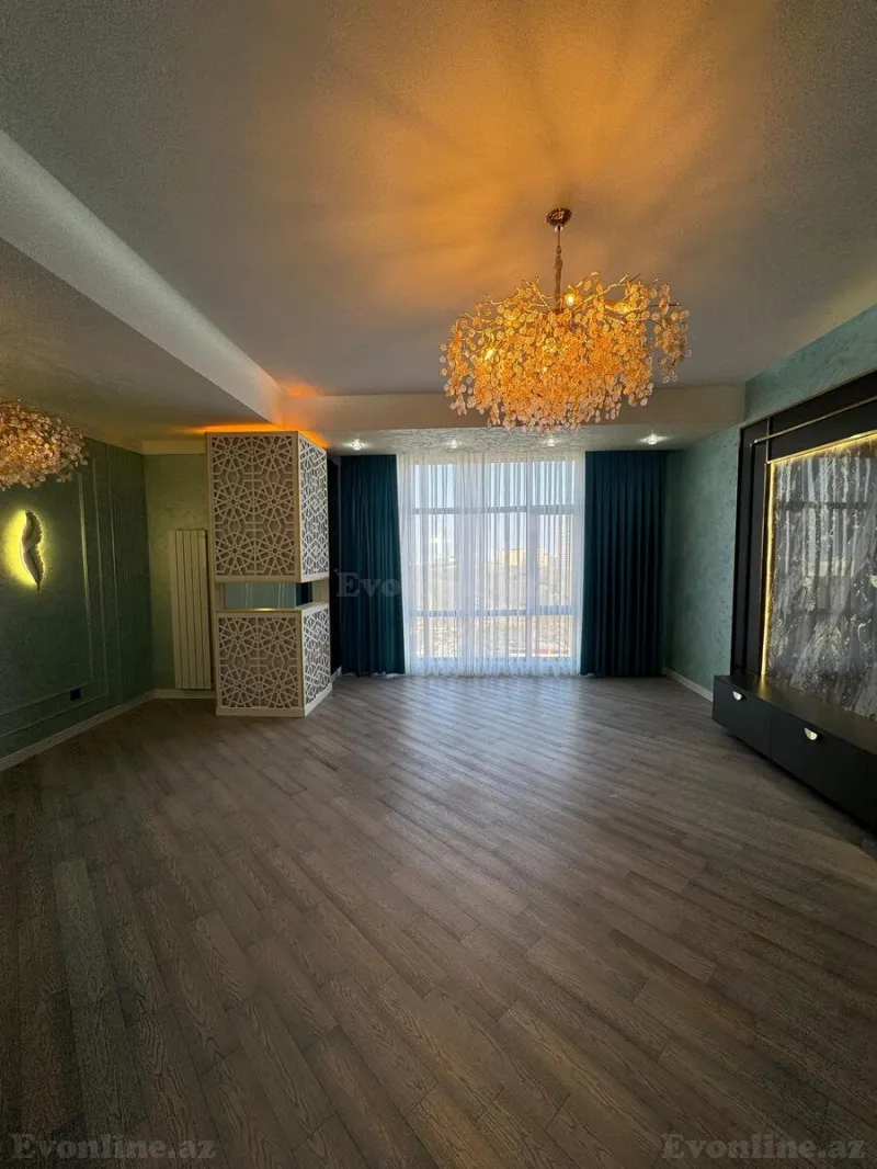 Satılır 3 otaqlı Mənzil Yeni tikili 135 m² Badamdar