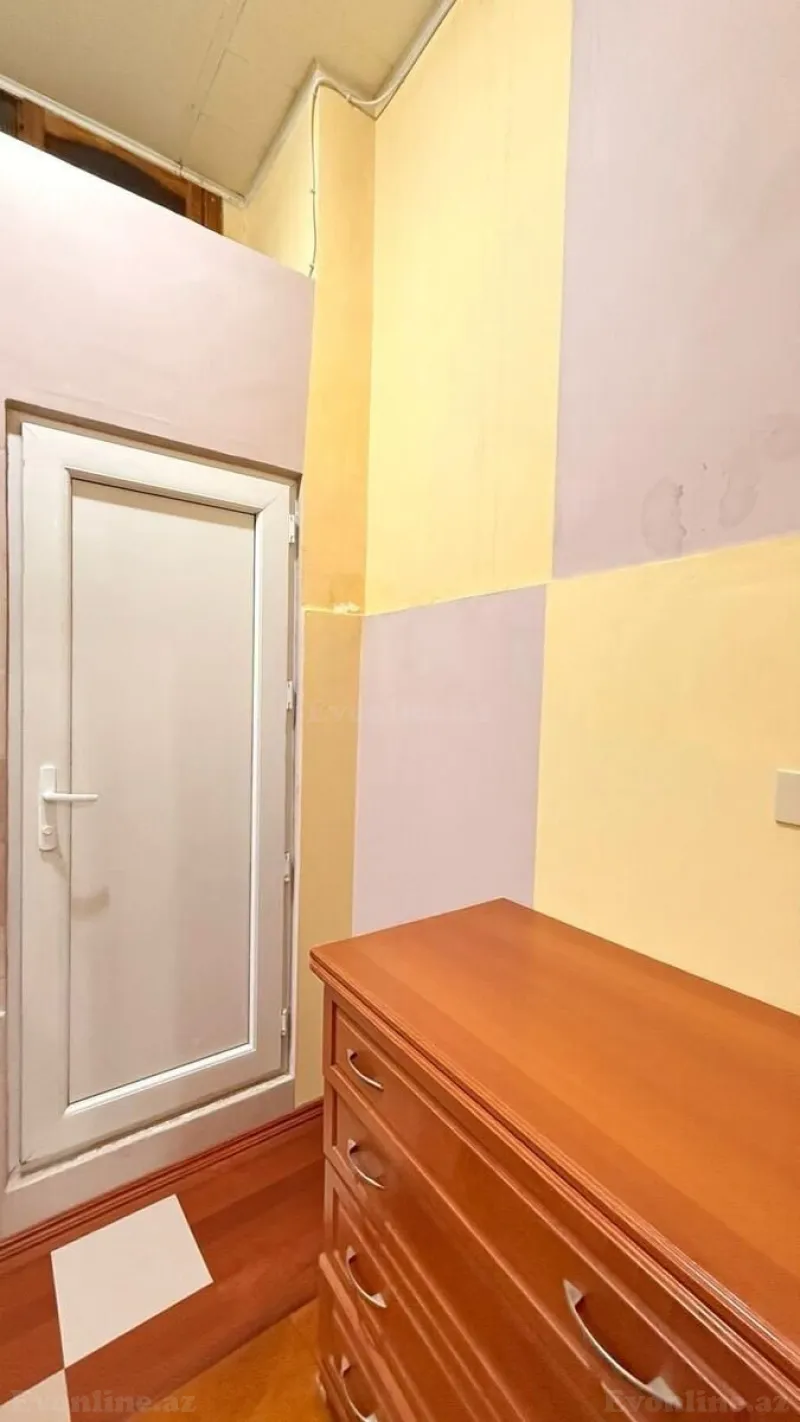 Satılır 2 otaqlı Mənzil Köhnə tikili 52 m² 28 May m. - şəkil 8