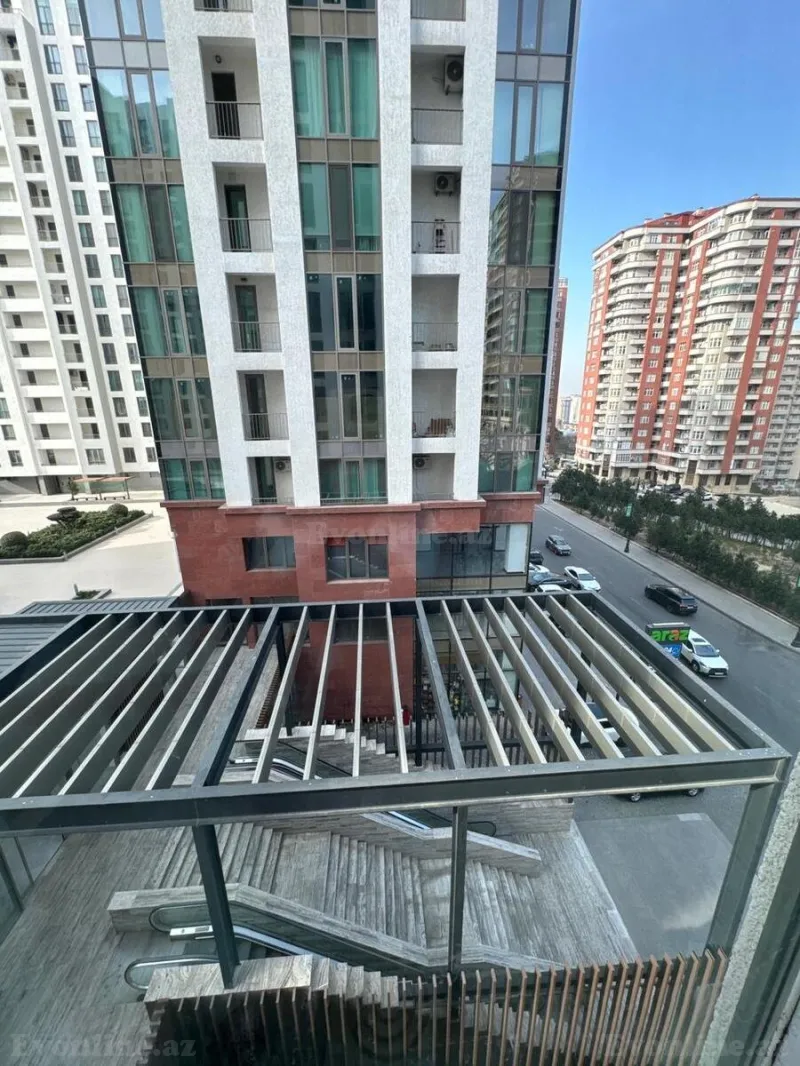 Satılır 6 otaqlı Mənzil Yeni tikili 213 m² Elmlər Akademiyası m. - şəkil 10
