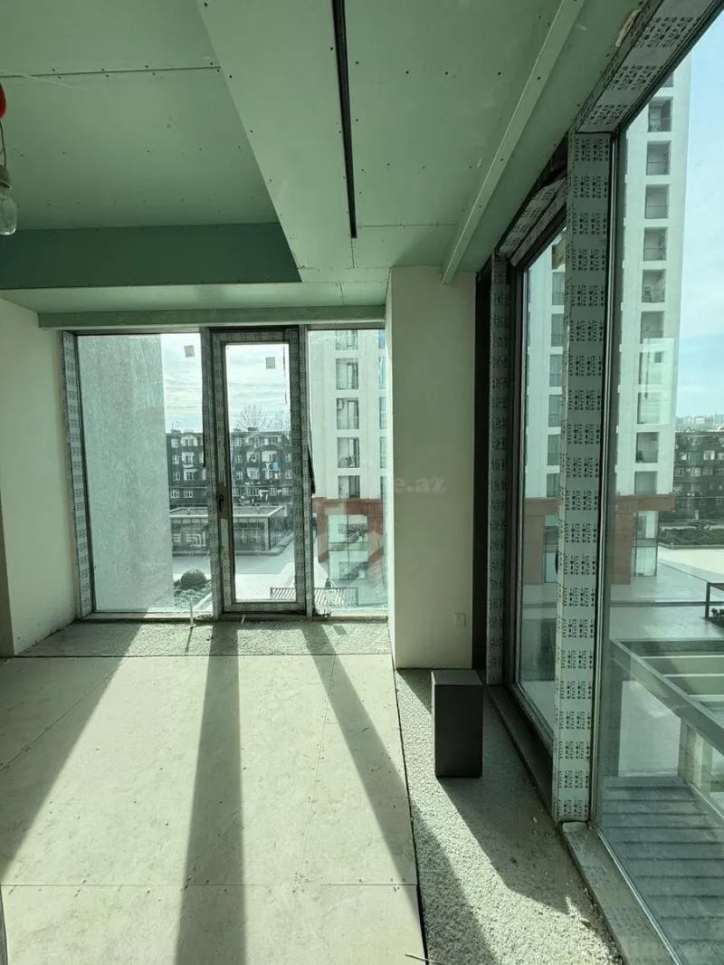 Satılır 6 otaqlı Mənzil Yeni tikili 213 m² Elmlər Akademiyası m. - şəkil 12