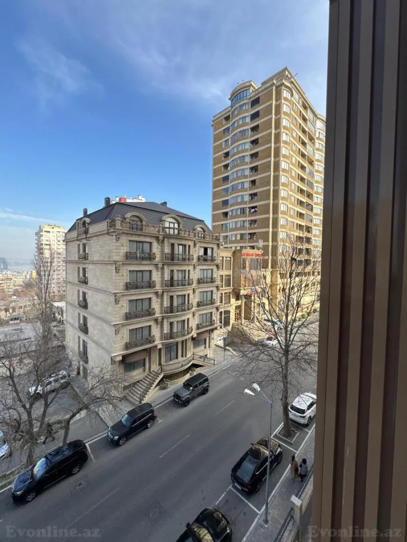 Satılır 6 otaqlı Mənzil Yeni tikili 213 m² Elmlər Akademiyası m. - şəkil 17