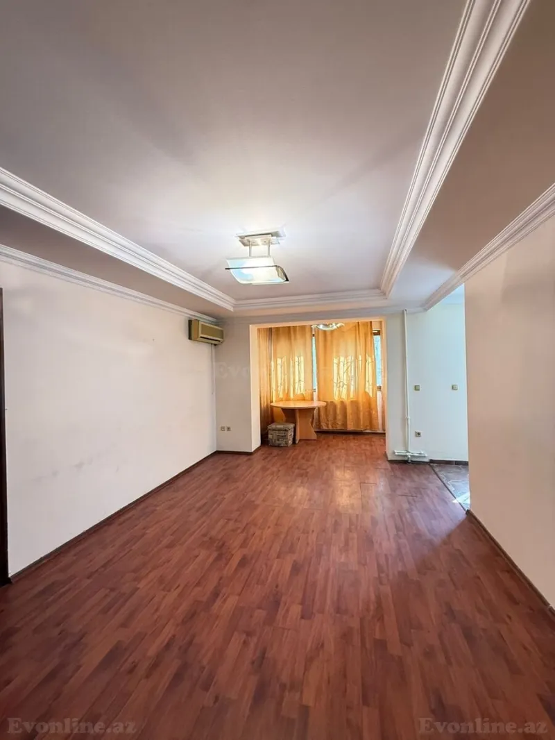 Satılır 2 otaqlı Mənzil Köhnə tikili 2 m² Yasamal - şəkil 2