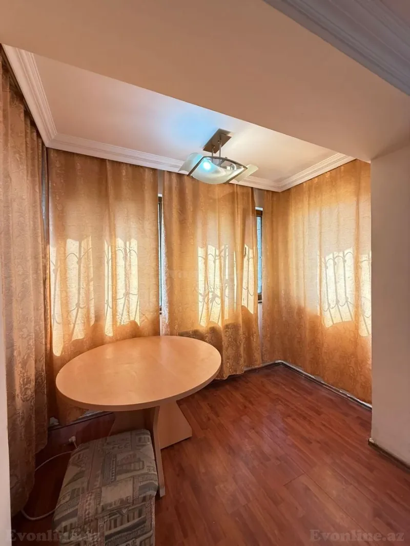 Satılır 2 otaqlı Mənzil Köhnə tikili 2 m² Yasamal - şəkil 3