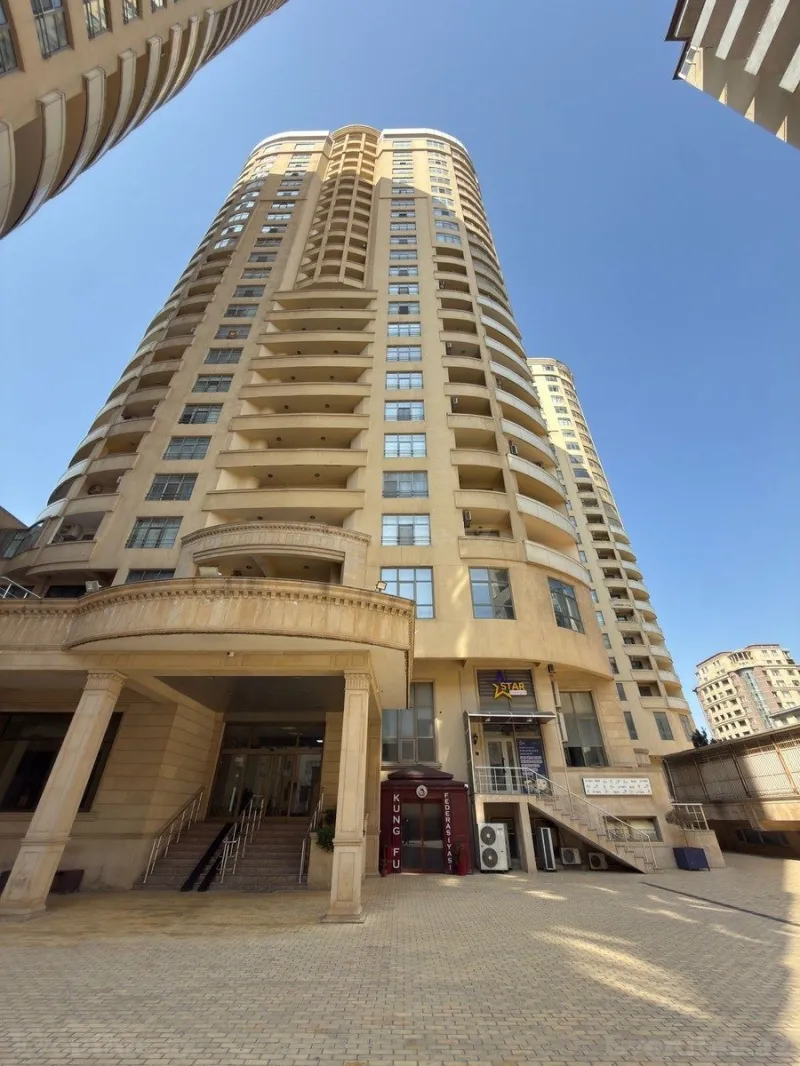 Satılır 4 otaqlı Mənzil Yeni tikili 212 m² Yasamal
