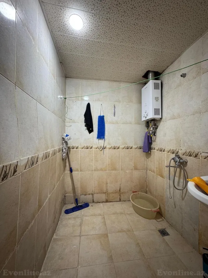 Satılır 3 otaqlı Mənzil Köhnə tikili 70 m² 20 Yanvar m. - şəkil 9