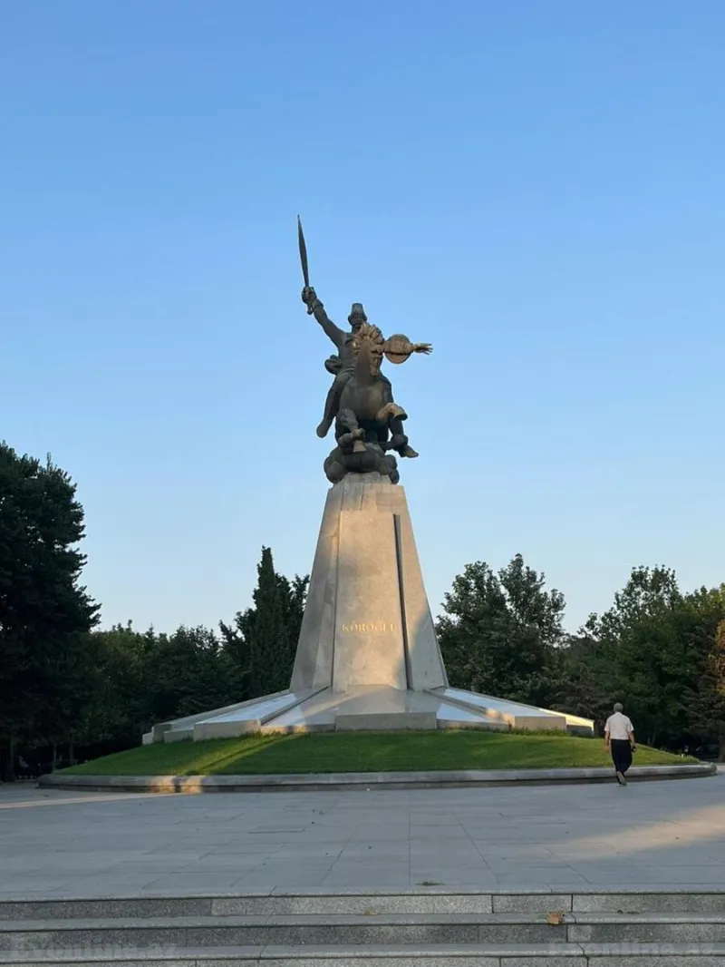 Satılır 3 otaqlı Mənzil Yeni tikili 88 m² Nəsimi r. - şəkil 2