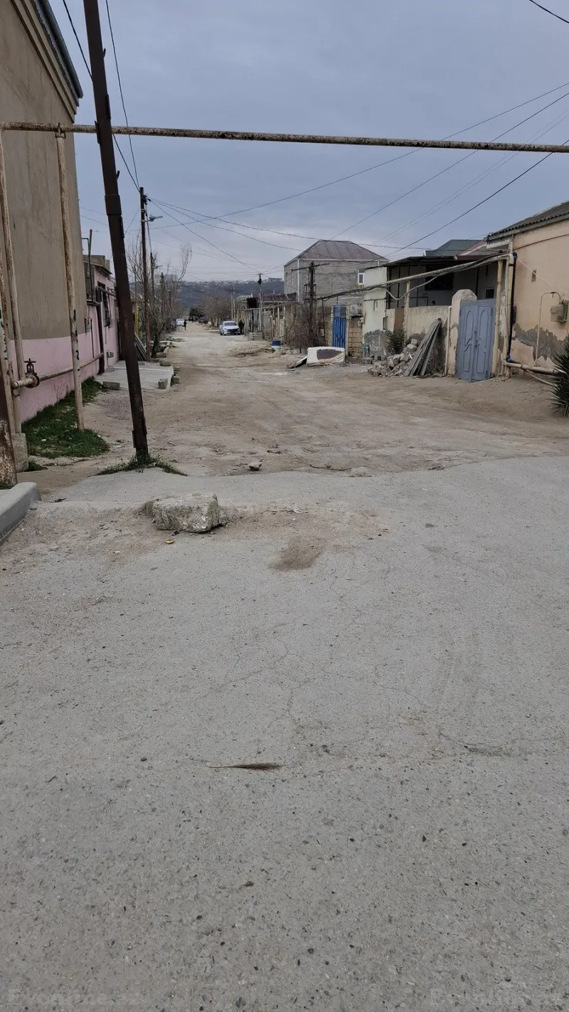 Bakı, Suraxanı r., Dədə Qorqudda torpaq satılır