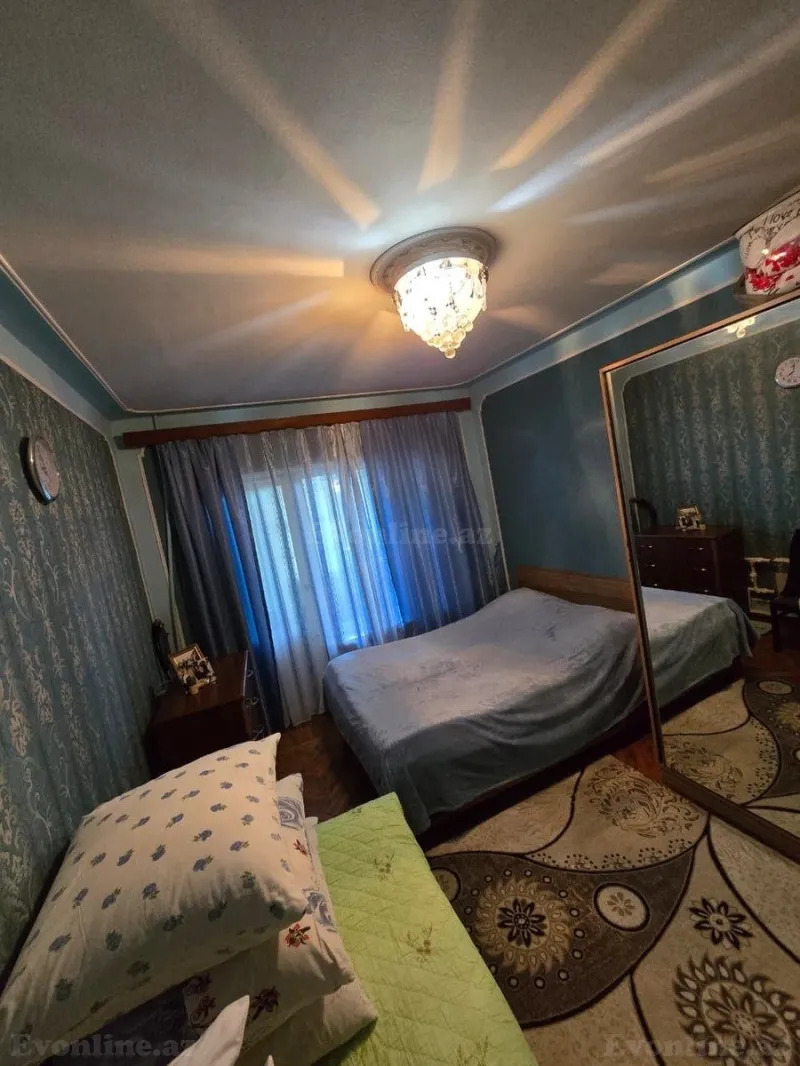 Satılır 2 otaqlı Mənzil Köhnə tikili 65 m² Əhmədli