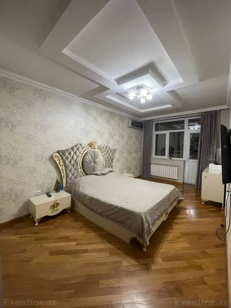 Satılır 5 otaqlı Mənzil Köhnə tikili 130 m² 8-ci mikrorayon - şəkil 3