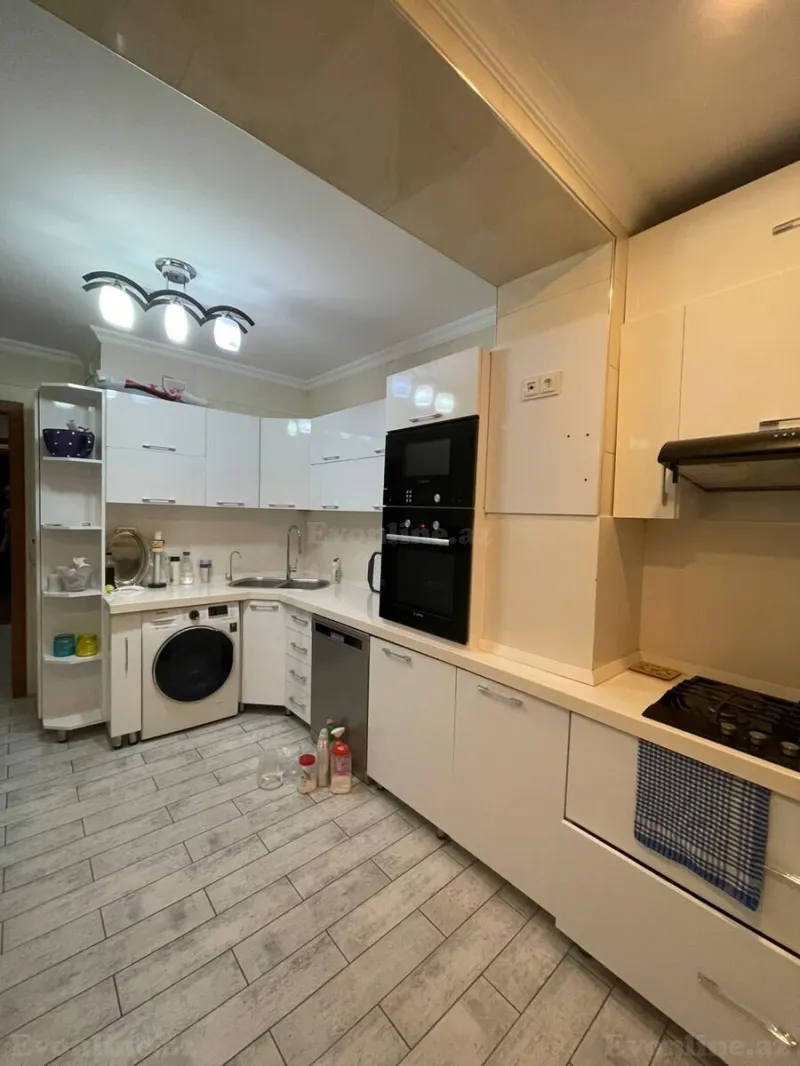 Satılır 5 otaqlı Mənzil Köhnə tikili 130 m² 8-ci mikrorayon - şəkil 8