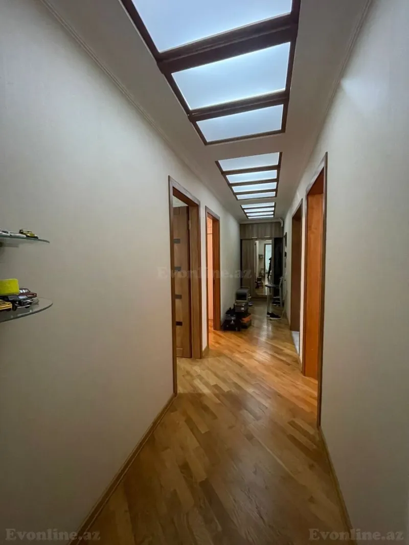 Satılır 5 otaqlı Mənzil Köhnə tikili 130 m² 8-ci mikrorayon - şəkil 12