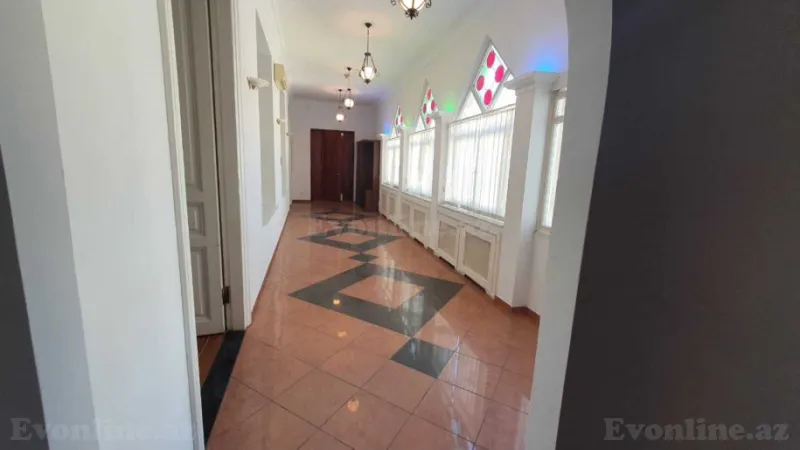 Satılır 10 otaqlı Mənzil Köhnə tikili 1060 m² Sahil m. - şəkil 17