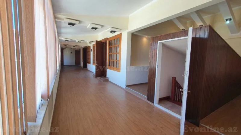 Satılır 10 otaqlı Mənzil Köhnə tikili 1060 m² Sahil m. - şəkil 19