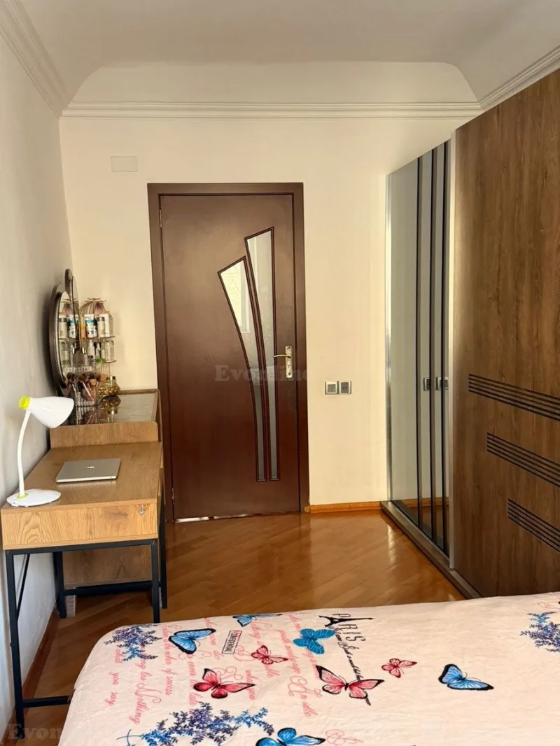 Satılır 2 otaqlı Mənzil Köhnə tikili 45 m² Yasamal - şəkil 5