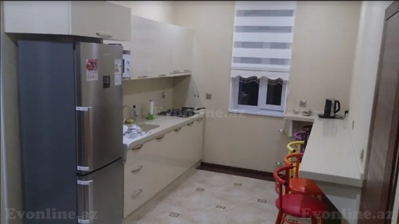 Kirayə verilir 1 otaqlı Mənzil Köhnə tikili 35 m² İnşaatçılar m. - şəkil 26