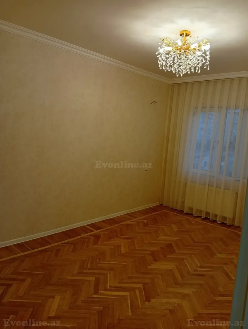 Satılır 2 otaqlı Mənzil Köhnə tikili 75 m² 9-cu mikrorayon - şəkil 2