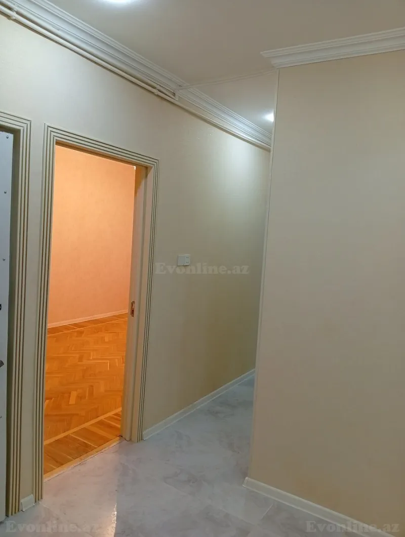 Satılır 2 otaqlı Mənzil Köhnə tikili 75 m² 9-cu mikrorayon - şəkil 12