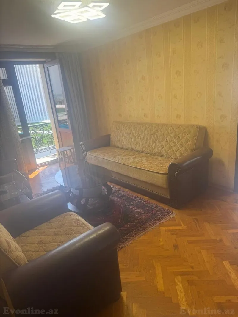 Kirayə verilir 2 otaqlı Mənzil Köhnə tikili 50 m² Xətai m.