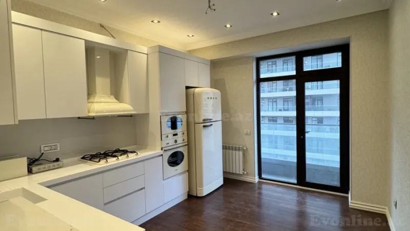 Satılır 4 otaqlı Mənzil Yeni tikili 178 m² 8 Noyabr m. - şəkil 4