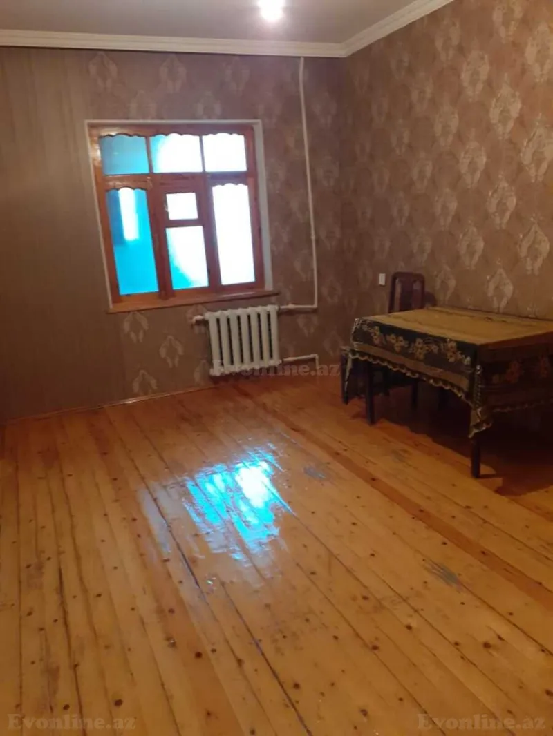 Kirayə verilir 2 otaqlı Mənzil Köhnə tikili 50 m² Suraxanı r.
