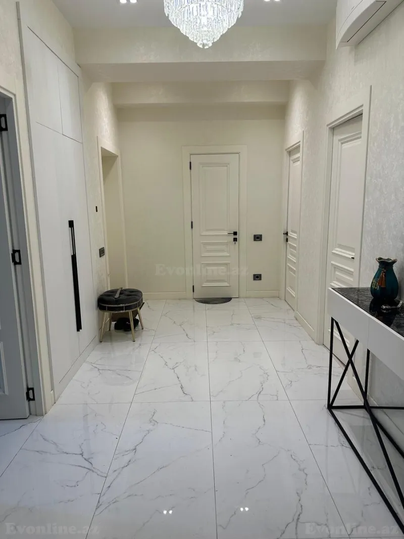 Kirayə verilir 4 otaqlı Mənzil Yeni tikili 137 m² Xətai r. - şəkil 5