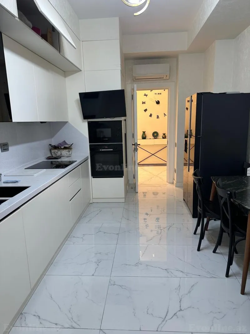 Kirayə verilir 4 otaqlı Mənzil Yeni tikili 137 m² Xətai r. - şəkil 6